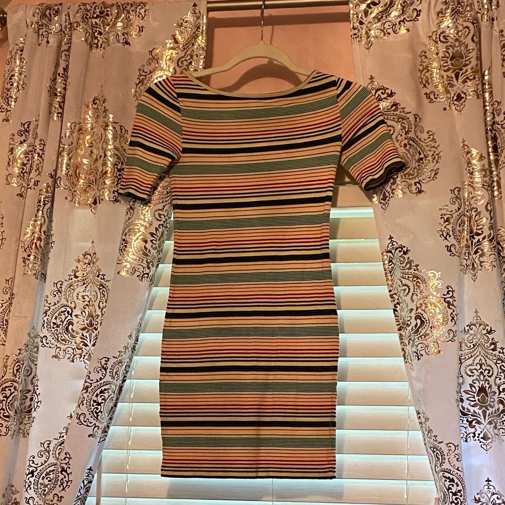 Striped fitted dress